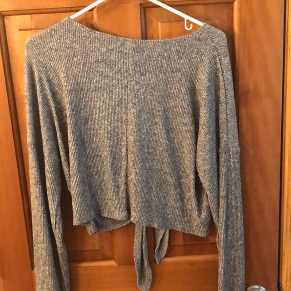 Gray tie sweater - Picture 2 of 3